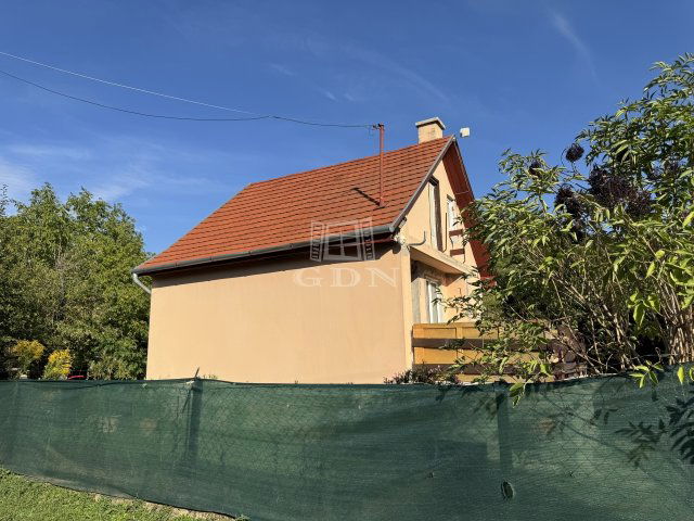 Eladó családi ház, Gánton 19.99 M Ft, 2 szobás