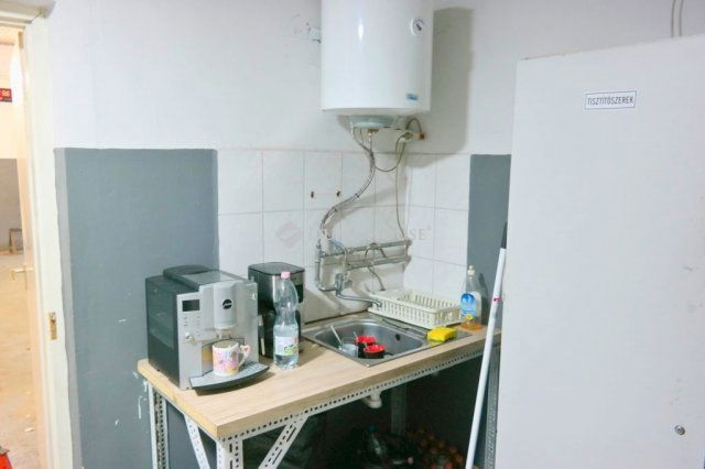 Eladó ipari ingatlan, Budapesten, XXI. kerületben 53.9 M Ft