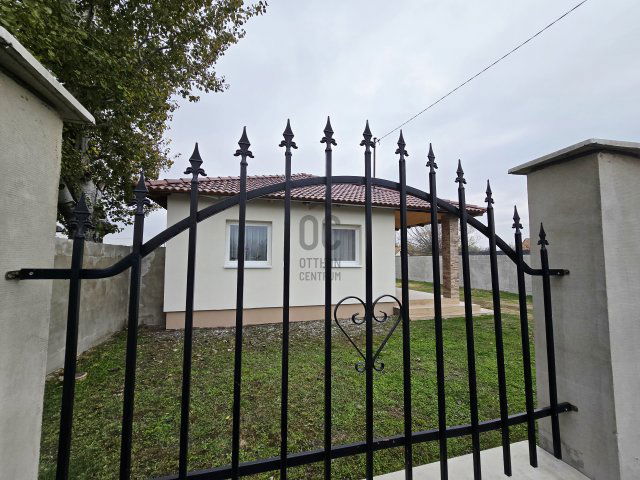 Eladó családi ház, Siófokon 74.9 M Ft, 4 szobás