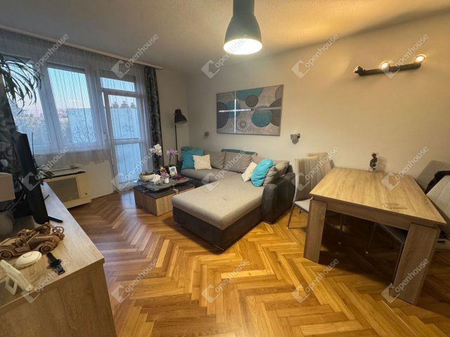 Eladó téglalakás, Zalaegerszegen 26.9 M Ft, 2 szobás