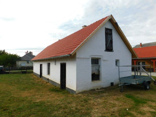 Eladó családi ház, Balatonbogláron 55 M Ft, 6 szobás