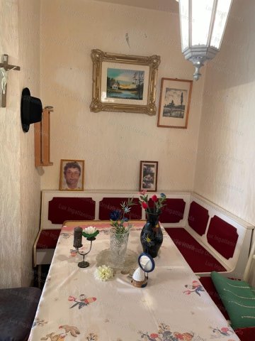 Eladó panellakás, Oroszlányban 28 M Ft, 2 szobás