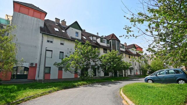 Eladó ipari ingatlan, Szekszárdon 23.5 M Ft / költözzbe.hu