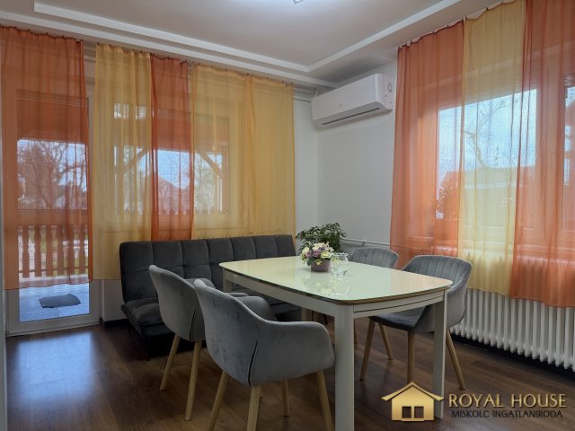 Kiadó családi ház, albérlet, Miskolcon 400 E Ft / hó, 4 szobás