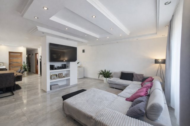 Eladó családi ház, Tégláson 77 M Ft, 2 szobás