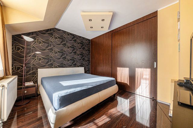 Eladó téglalakás, Budapesten, III. kerületben, Lestyán utcában