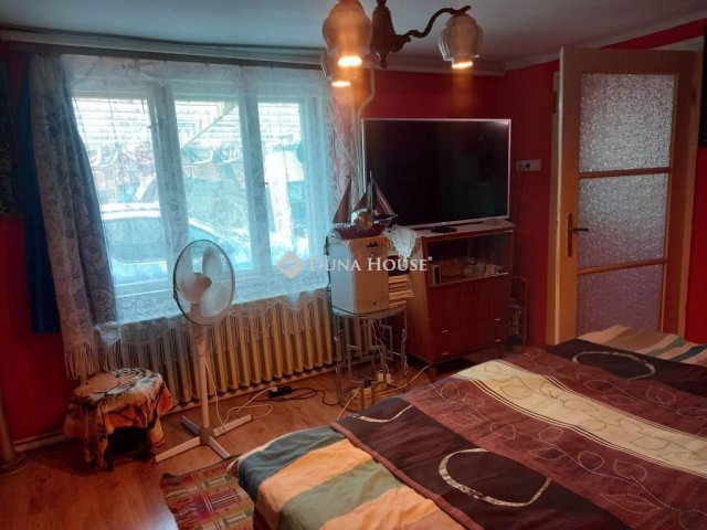 Eladó családi ház, Gyöngyösön, Menház utcában 17.7 M Ft