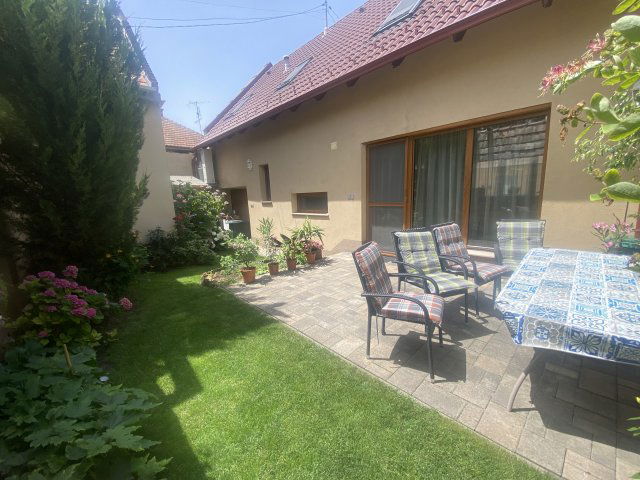 Eladó családi ház, Kecskeméten 94.8 M Ft, 4 szobás
