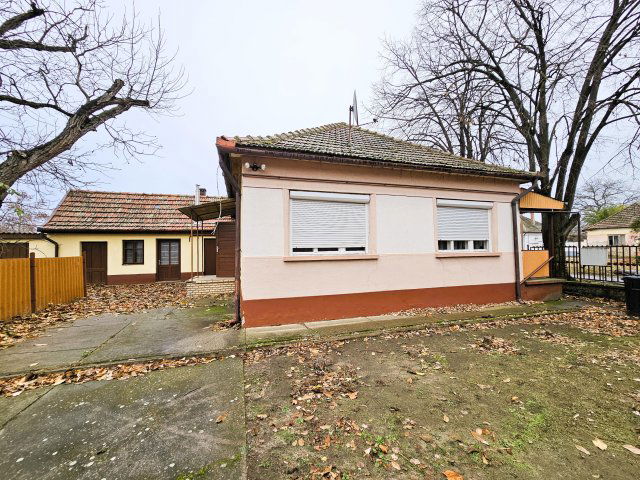 Eladó családi ház, Kunbaján 14.99 M Ft, 3 szobás
