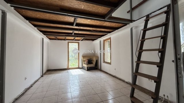 Eladó nyaraló, Gyömrőn 25 M Ft, 1 szobás / költözzbe.hu