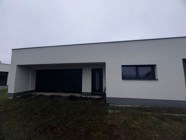 Eladó családi ház, Zalaegerszegen 90 M Ft, 4 szobás