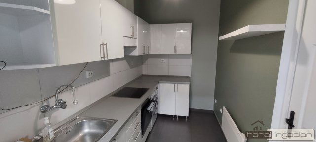 Eladó téglalakás, Budapesten, XV. kerületben 72.9 M Ft