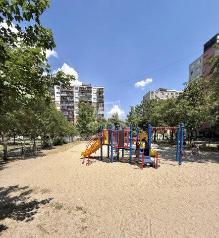Eladó panellakás, Budapesten, XXI. kerületben 41.9 M Ft, 2 szobás