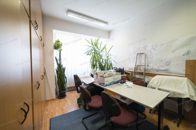 Eladó iroda, Kecskeméten 24.05 M Ft / költözzbe.hu