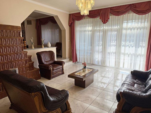 Eladó sorház, Hajdúszoboszlón 93.9 M Ft, 4 szobás