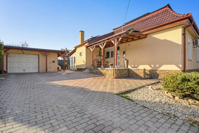 Eladó családi ház, Érden 170 M Ft, 3 szobás