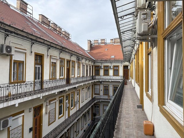 Eladó téglalakás, Budapesten, VII. kerületben 62 M Ft, 1 szobás