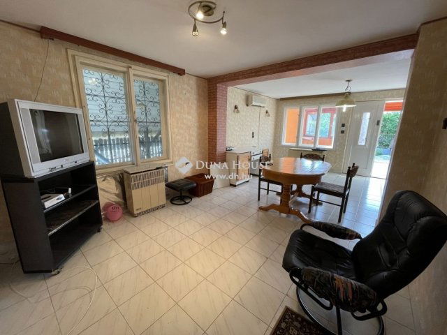 Eladó családi ház, Tiszakécskén 33 M Ft, 3+1 szobás