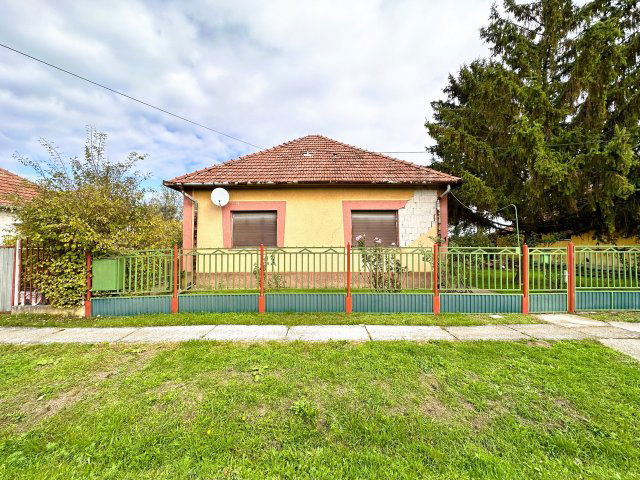 Eladó családi ház, Sarkadon 7 M Ft, 3 szobás