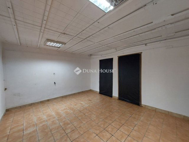 Eladó családi ház, Nádasdladányban 59.9 M Ft, 3 szobás