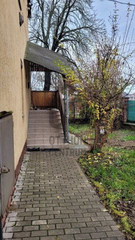 Kiadó téglalakás, albérlet, Pápán 120 E Ft / hó, 2 szobás