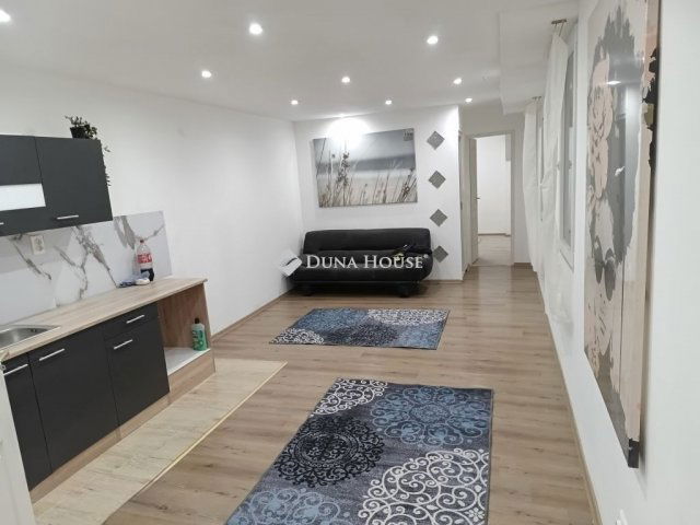 Eladó téglalakás, Budapesten, IX. kerületben 43.9 M Ft