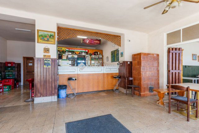 Eladó üzlethelyiség, Pilisszentkereszten 120 M Ft