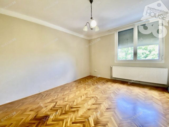 Eladó téglalakás, Kecskeméten 53 M Ft, 3 szobás