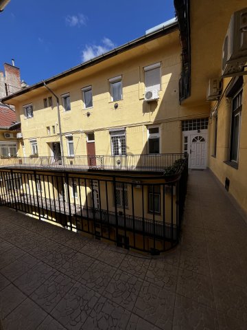 Eladó téglalakás, Budapesten, XI. kerületben, Budafoki úton