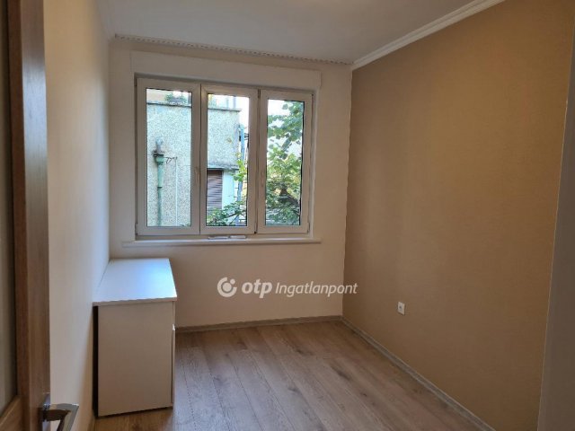 Eladó téglalakás, Budapesten, XII. kerületben 134.9 M Ft