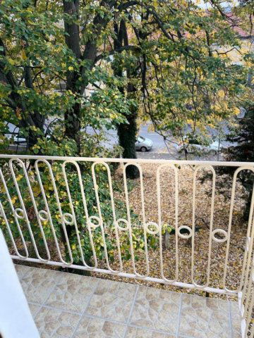 Eladó téglalakás, Komlón 35.4 M Ft, 2 szobás