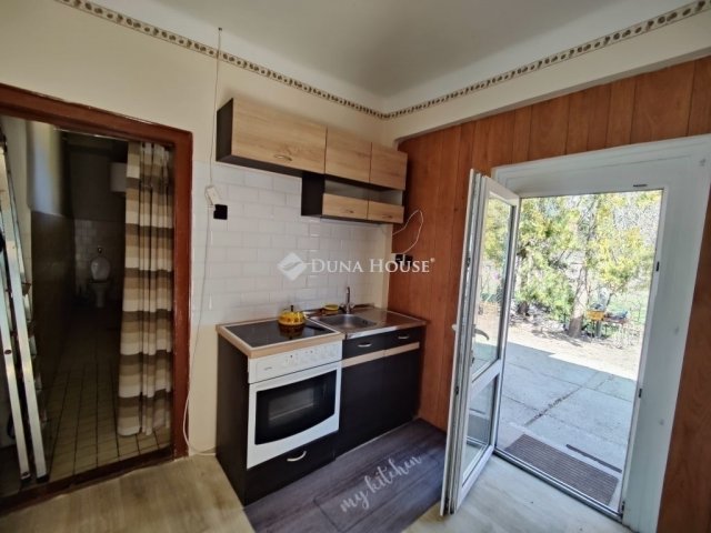 Eladó családi ház, Nagykátán 33 M Ft, 2 szobás