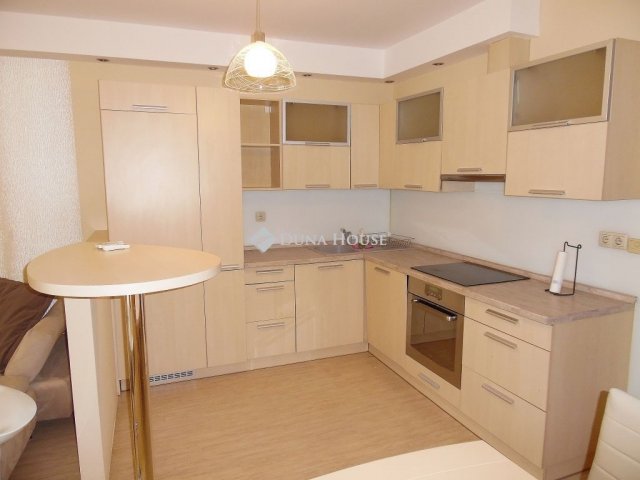 Kiadó téglalakás, albérlet, Debrecenben 220 E Ft / hó, 3 szobás