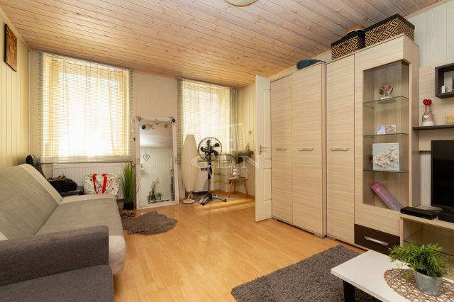 Eladó téglalakás, Budapesten, IX. kerületben 69.9 M Ft, 4 szobás