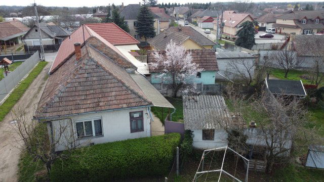 Eladó családi ház, Kókán, Tabán utcában 23.9 M Ft, 1 szobás