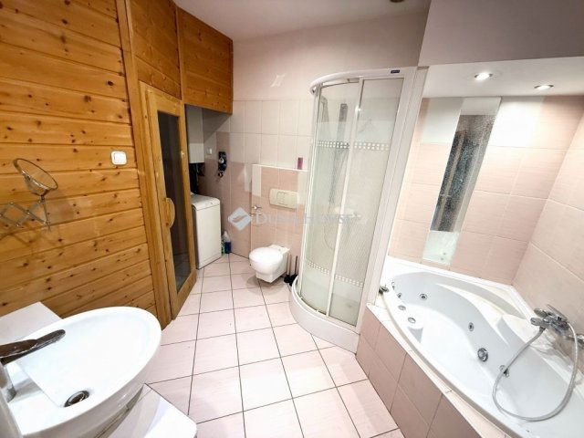 Eladó téglalakás, Székesfehérvárott 69.99 M Ft, 3 szobás