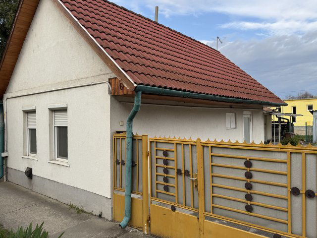 Eladó családi ház, Hatvanban, Ratkó József utcában 25.9 M Ft