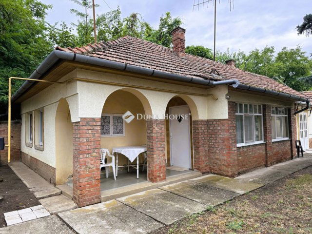Eladó családi ház, Békéscsabán 37.5 M Ft, 6 szobás
