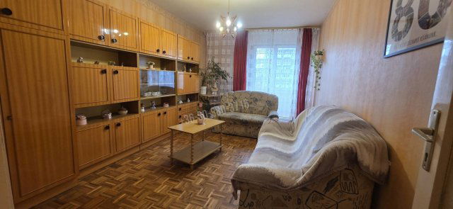 Eladó panellakás, Dunaújvárosban 28.5 M Ft, 1+1 szobás