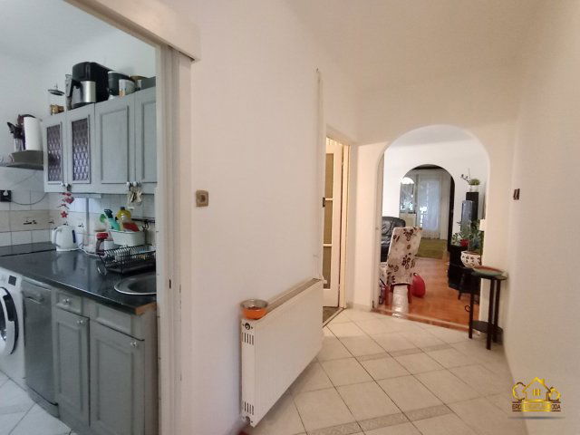Eladó családi ház, Szigetszentmiklóson 94.9 M Ft, 4 szobás