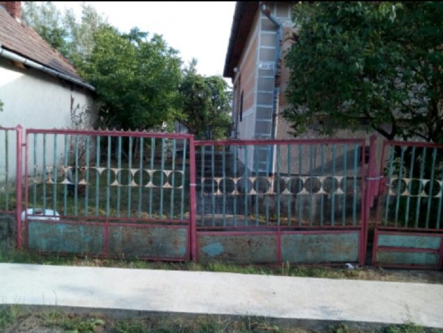 Eladó családi ház, Tiszakerecsenyen 3.5 M Ft, 2 szobás