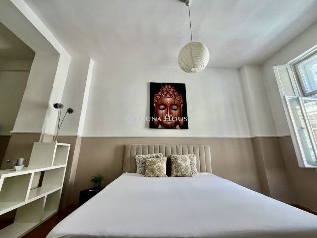 Eladó téglalakás, Szegeden 69 M Ft, 2 szobás