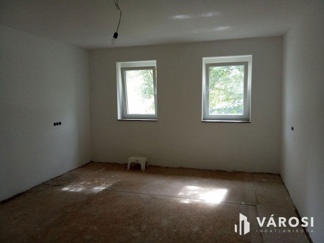 Eladó családi ház, Mesterin 21.9 M Ft, 3 szobás