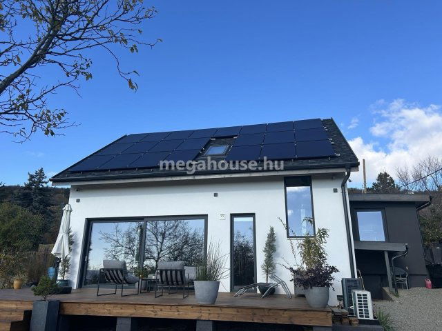 Eladó családi ház, Budaörsön 220 M Ft, 4 szobás