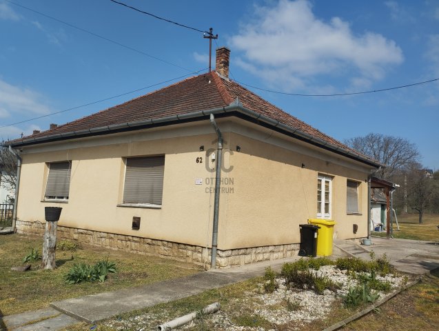 Eladó családi ház, Kőröshegyen 88 M Ft, 4 szobás