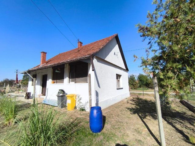 Eladó családi ház, Dévaványán 8.5 M Ft, 2+1 szobás