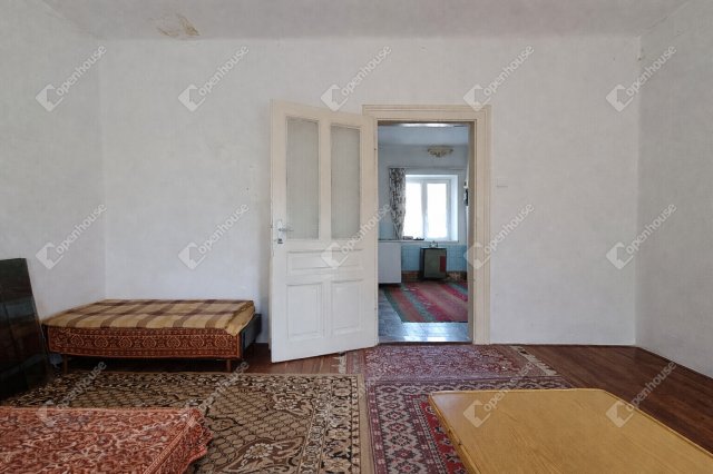 Eladó téglalakás, Sopronban 33.9 M Ft, 1 szobás