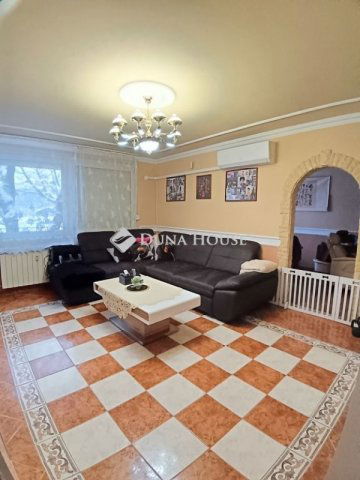 Eladó panellakás, Budapesten, XX. kerületben 119.99 M Ft