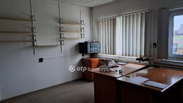 Kiadó iroda, Gödön 511 E Ft / hó, 1 szobás