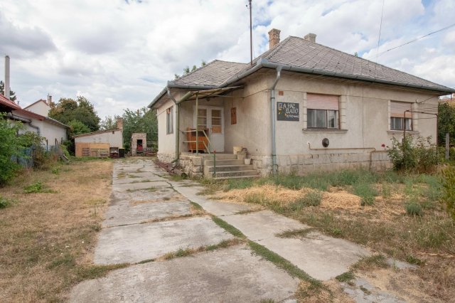Eladó családi ház, Tárnokon 75 M Ft, 3 szobás